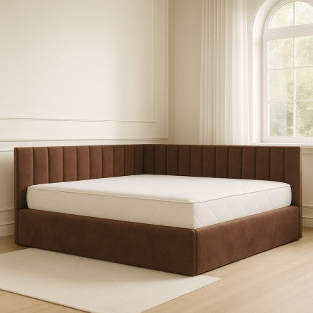 Pat Tapitat De Colt Corina Maro Catifea Premium